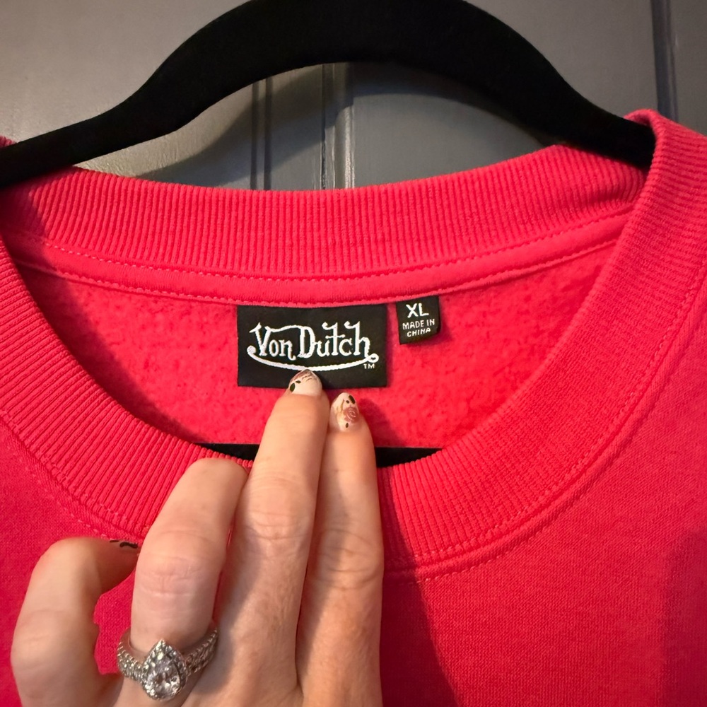 Von Dutch Crewneck Sweatshirt in Hot Pink with White Logo - Picture 2 of 3